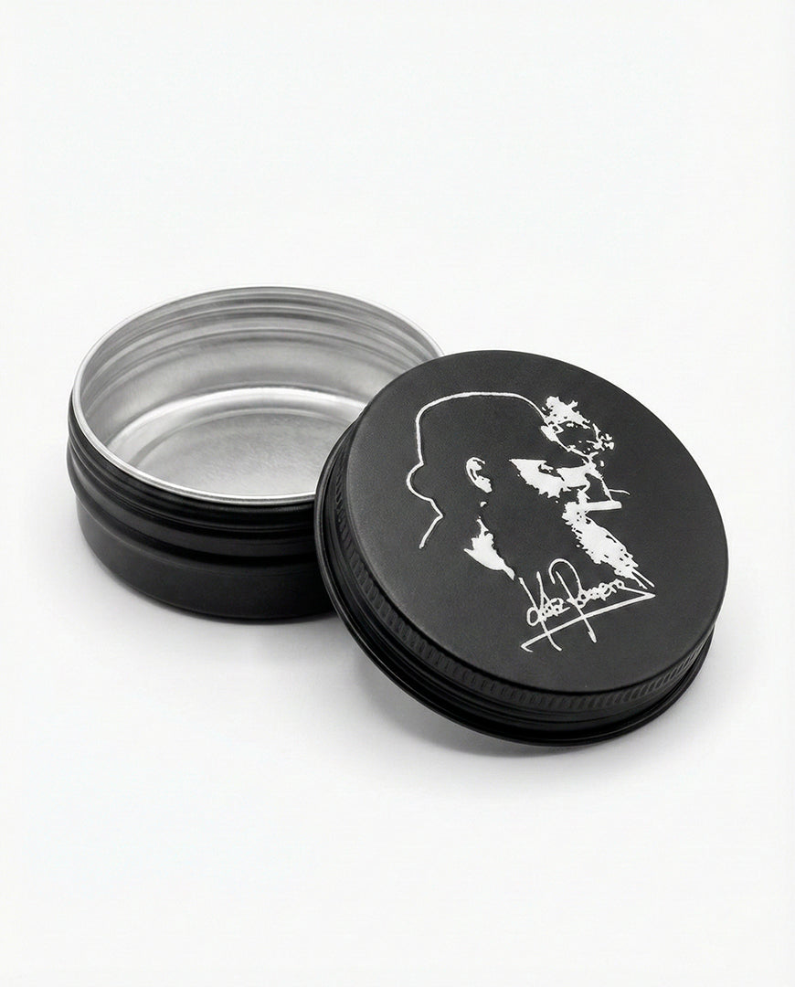 Cajita metálica negra oficial de Kutxi Romero