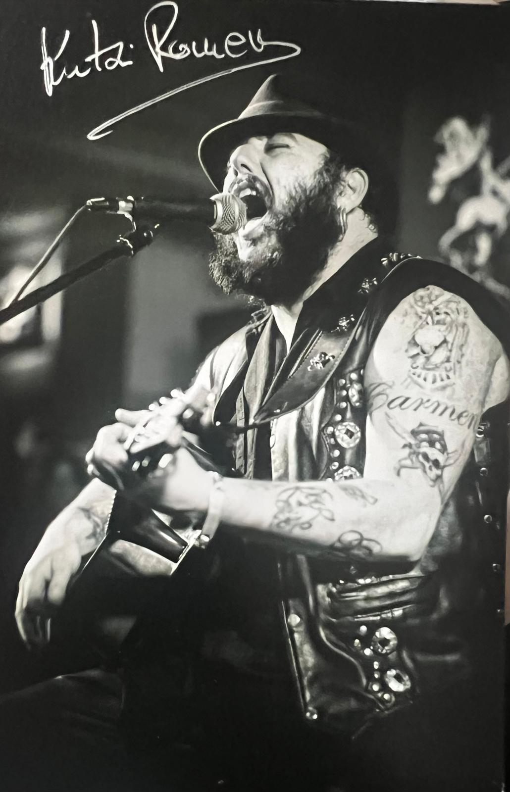 Pack especial Kutxi Romero regalo foto firmada